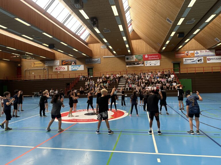 Tanzprojekt der Klassen 1c und 2a